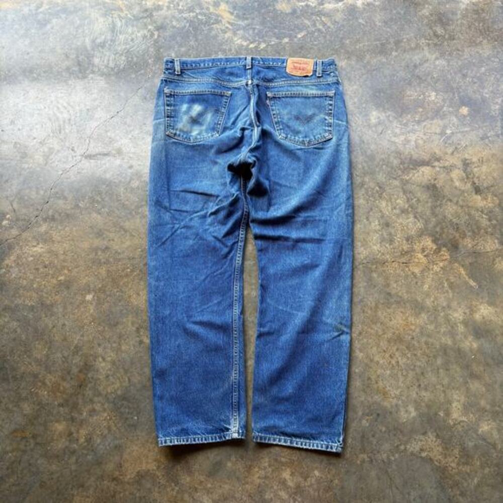 Worn In Vintage Levis 505 Blue jeans